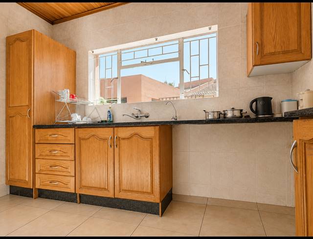 3 BEDROOM TOWNHOUSE FOR SALE IN THREE RIVERS
